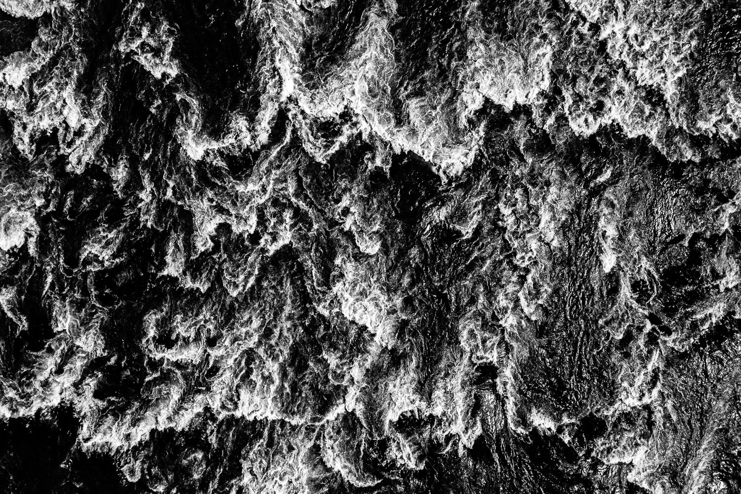 Where the Border Runs: Tales from the River Sides